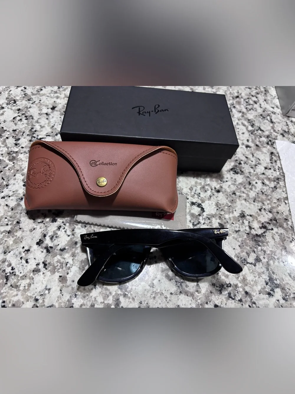 Ray-Ban Black Wayfarer-Style Men’s Sunglasses